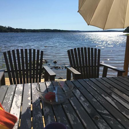 Villa Sommarhemmet Oresjo Trollhättan Exterior foto